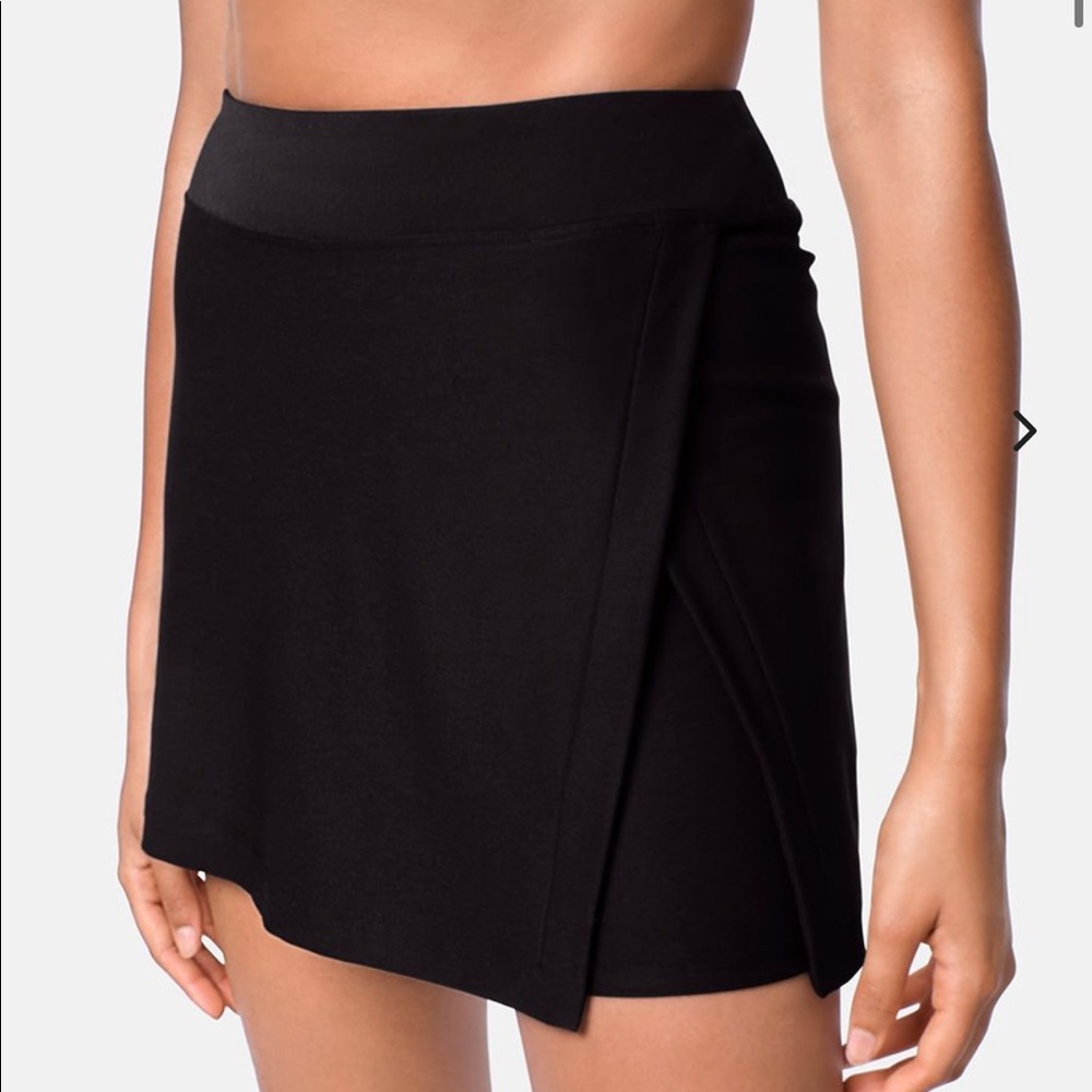 Court 4.5" Skort